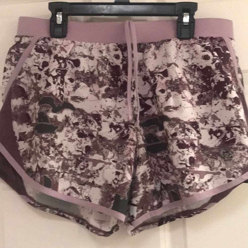 Under Armour Running/Athleisure Shorts, NWT!